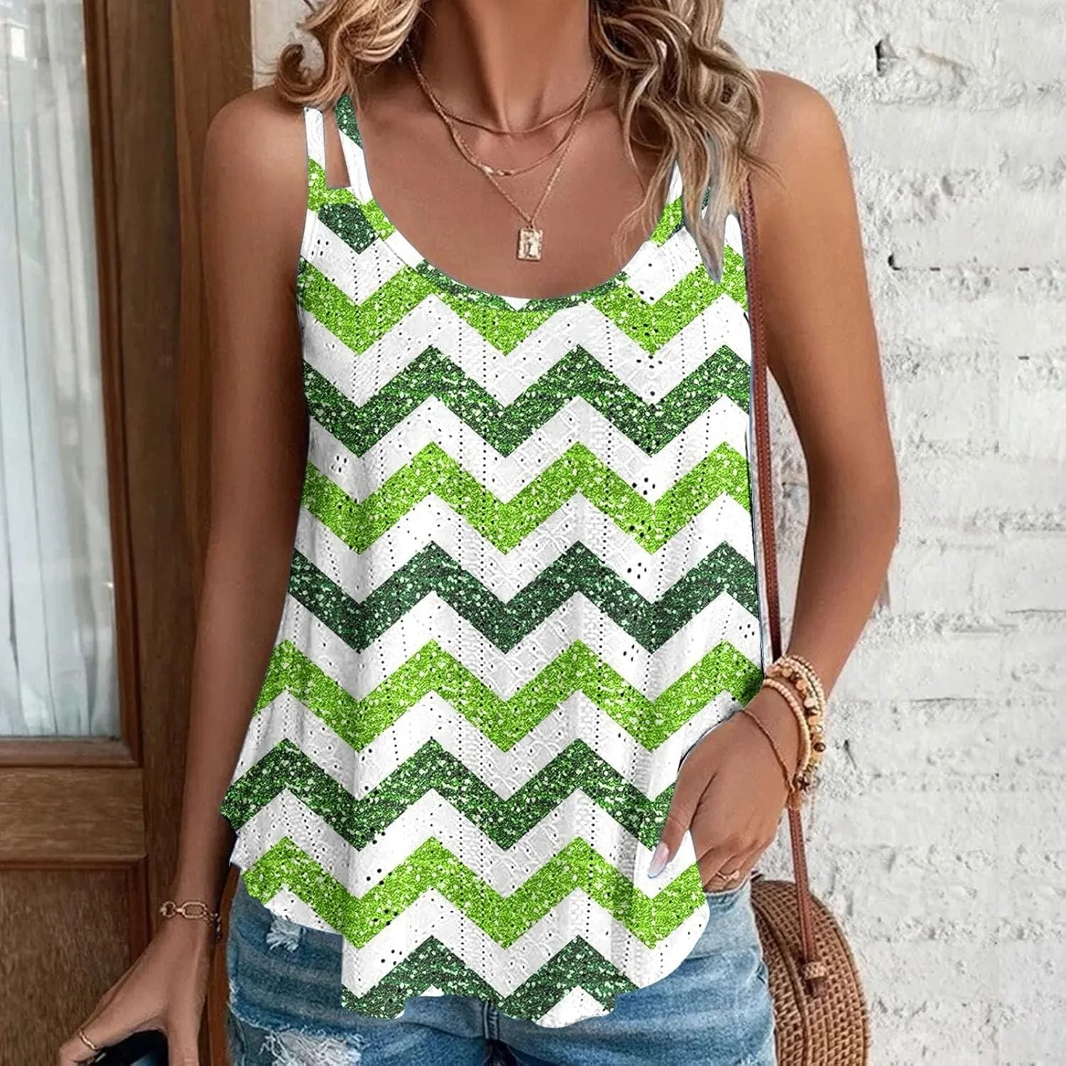 Women Tank Tops Eyelet Striped Sleeveless Camisole Casual Spaghetti Strap Round Neck 2025 Summer Beach Flowy Shirt